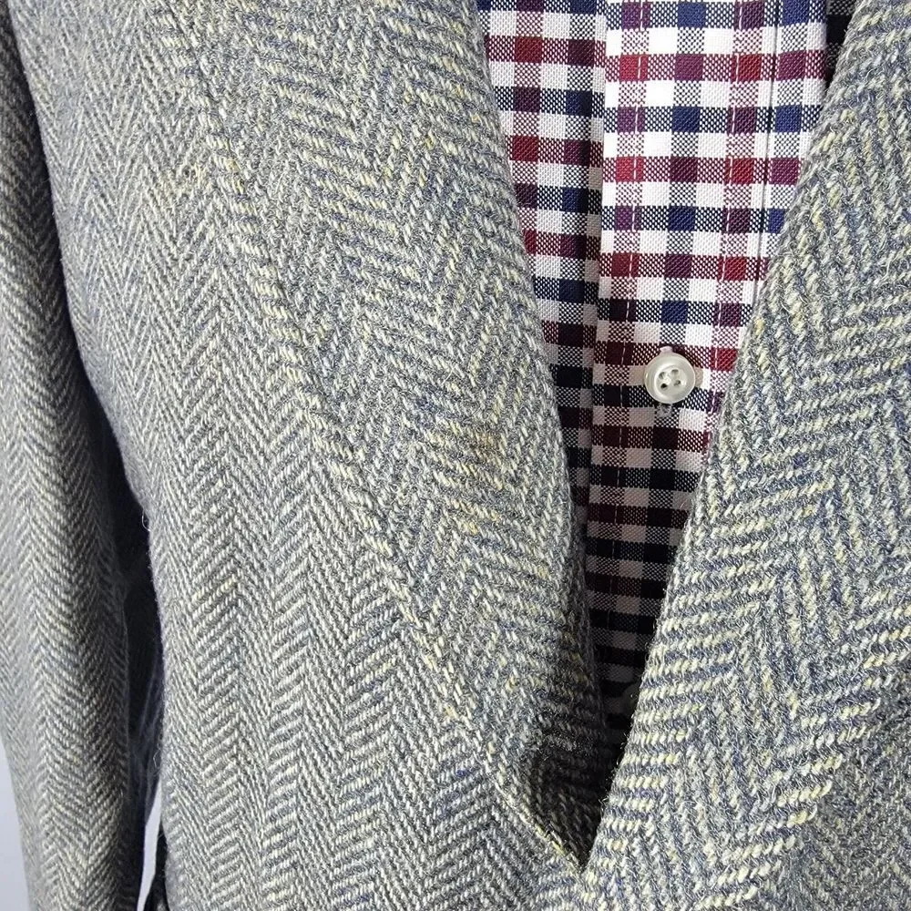 VTG Austin Manor Men's Tweed Sport Coat Blazer Two Button Gray‎ Herringbone 46L